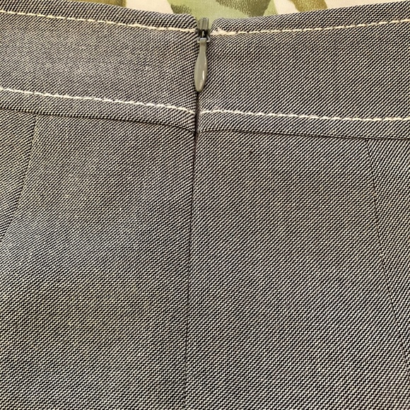 Classic women's suit - Picture 5 of 15